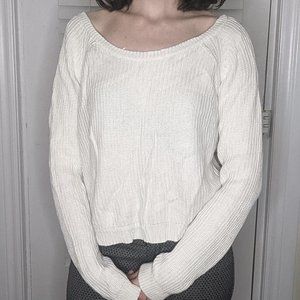 ✌️2 for 10👐 Forever 21 cropped off-the-shoulder sweater